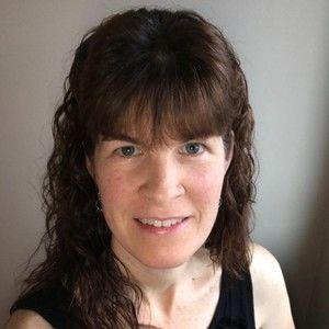 Meet your Posher, Carolyn